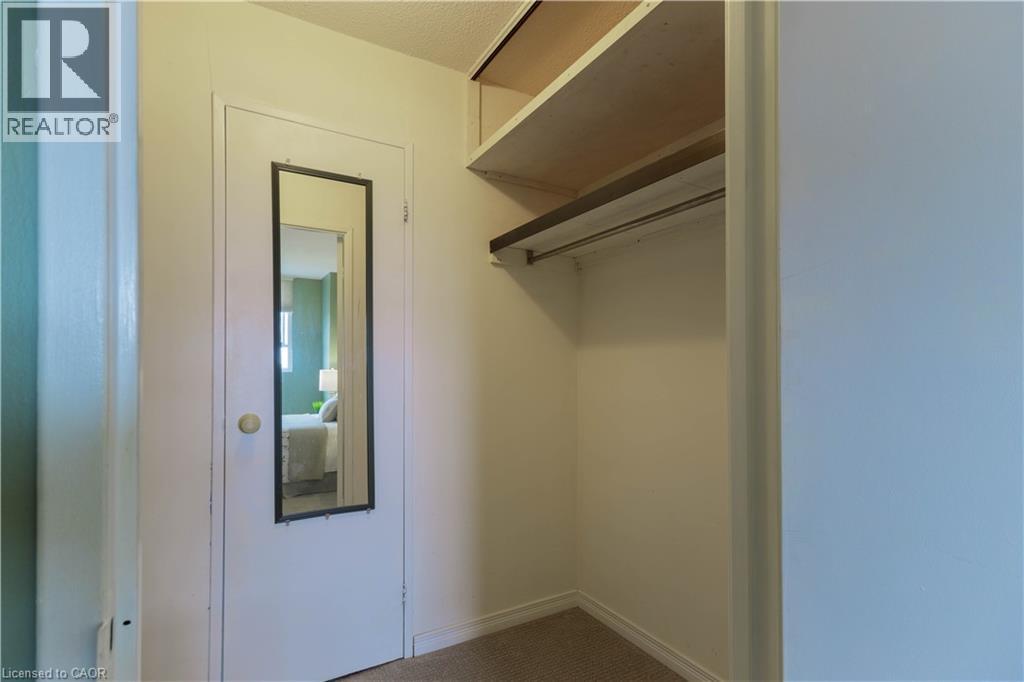 225 HARVARD Place Unit# 1408, Waterloo, Ontario, N2J4H4 — Photo 18