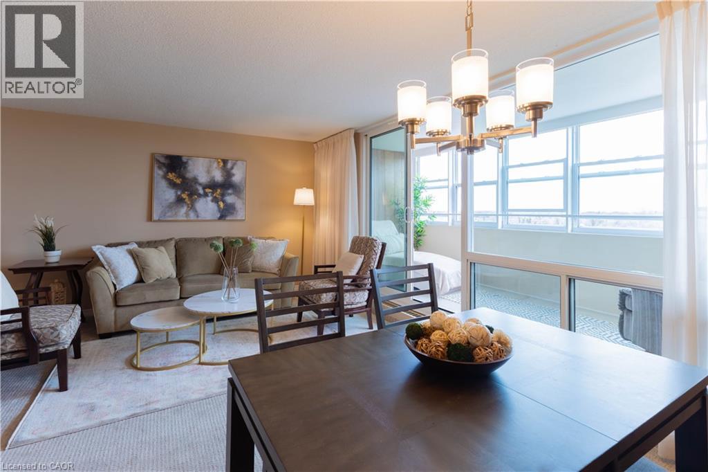 225 HARVARD Place Unit# 1408, Waterloo, Ontario, N2J4H4 — Photo 6