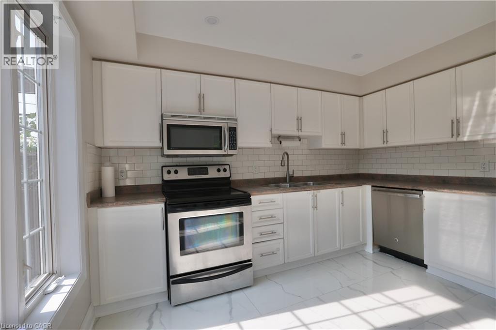 625 EASTBRIDGE Boulevard, Waterloo, Ontario, N2K4C3 — Photo 10