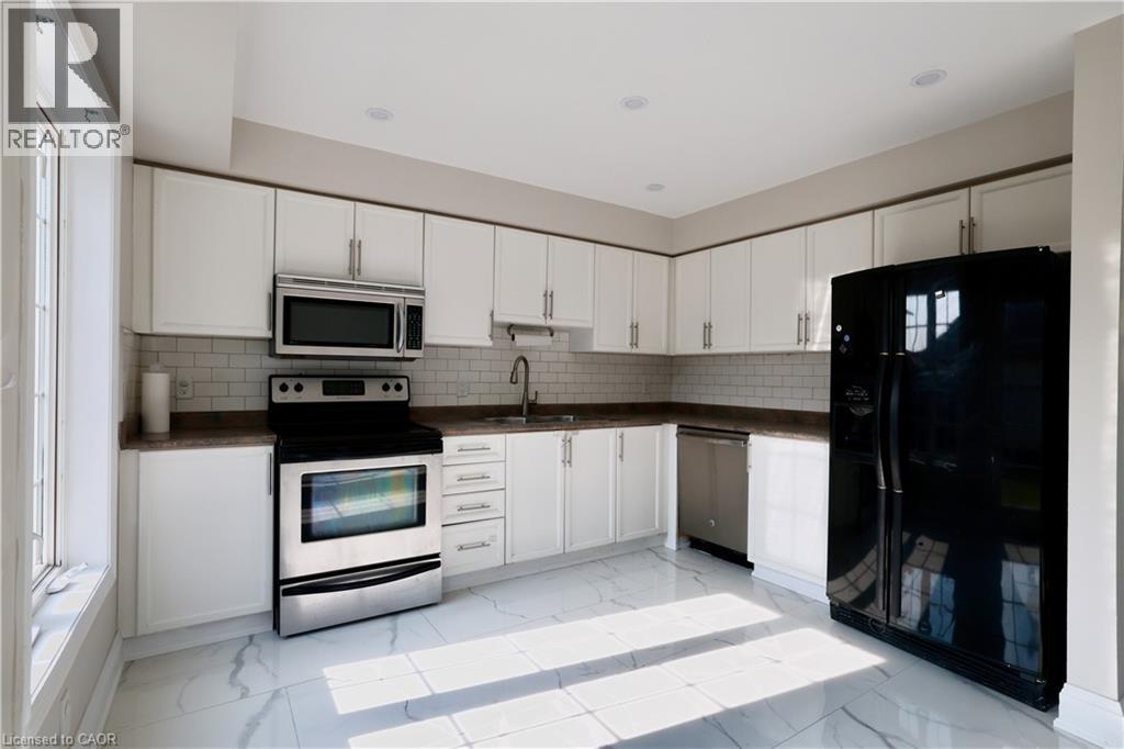 625 EASTBRIDGE Boulevard, Waterloo, Ontario, N2K4C3 — Photo 8