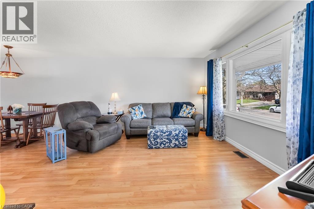 33 STANMARY Drive, St. Catharines, Ontario, L2N5T6 — Photo 11