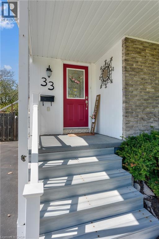 33 STANMARY Drive, St. Catharines, Ontario, L2N5T6 — Photo 2