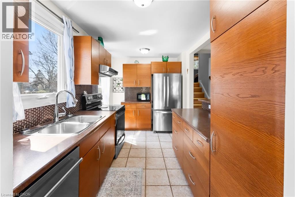 33 STANMARY Drive, St. Catharines, Ontario, L2N5T6 — Photo 5