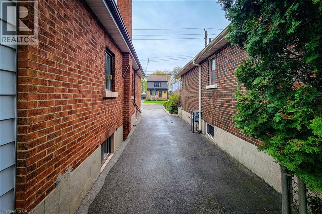 187 PARADISE Road N, Hamilton, Ontario, L8S3T2 — Photo 4