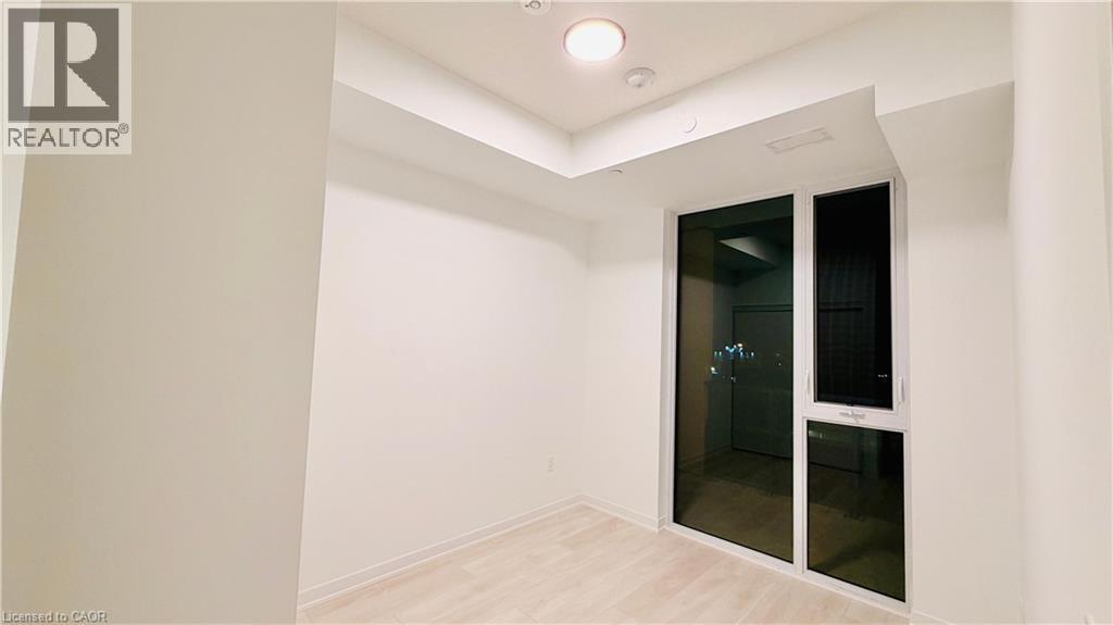 4878 POWERS Common Unit# 301, Burlington, Ontario, L7M2B4 — Photo 7