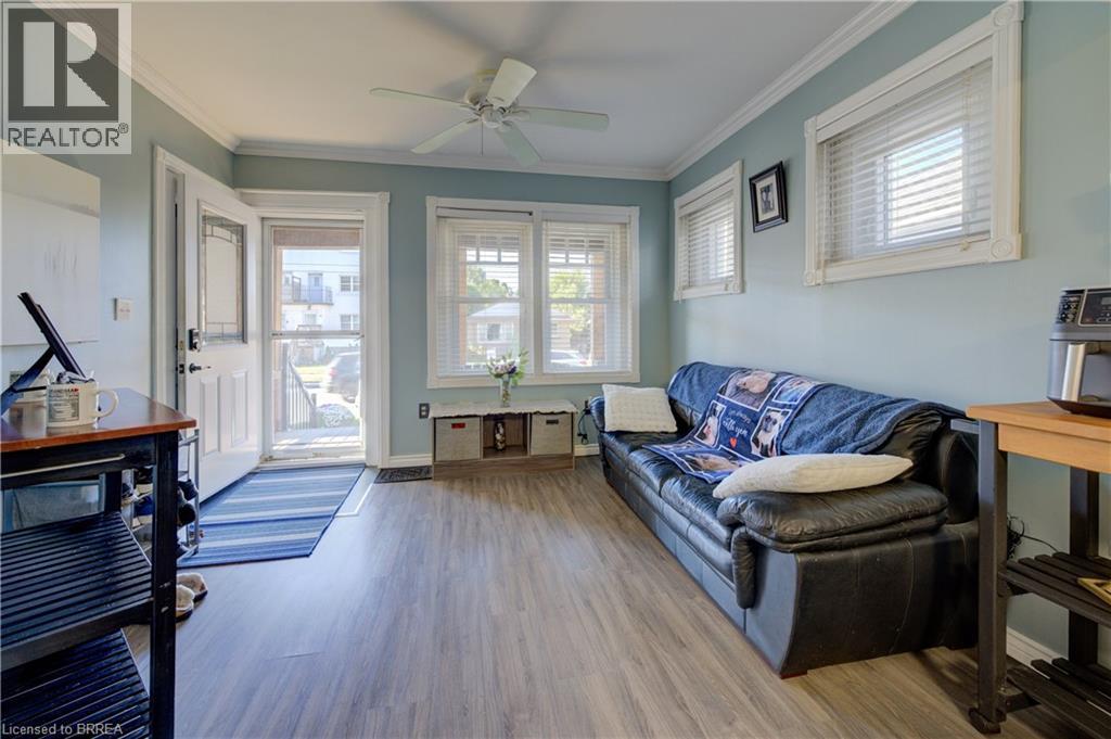 88 WALNUT Street, Brantford, Ontario, N3T1H4 — Photo 6