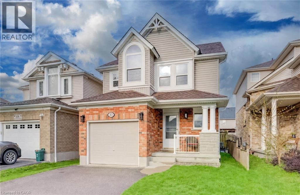 23 NORTHCLIFFE Crescent, Cambridge, Ontario, N3C4M6 — Photo 2