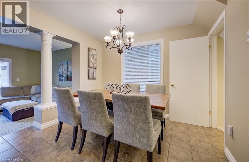 23 NORTHCLIFFE Crescent, Cambridge, Ontario, N3C4M6 — Photo 8