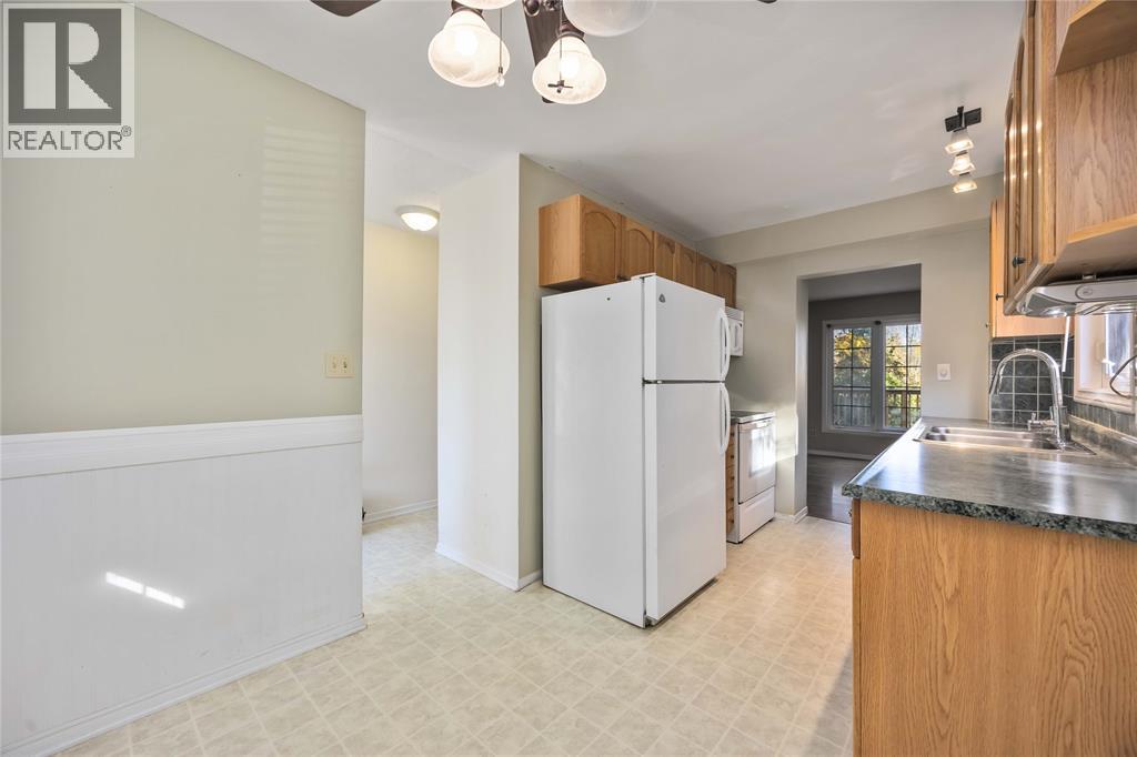 124 FAIRVIEW PLACE, Sarnia, Ontario, N7S4E1 — Photo 12