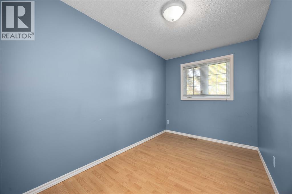 124 FAIRVIEW PLACE, Sarnia, Ontario, N7S4E1 — Photo 20