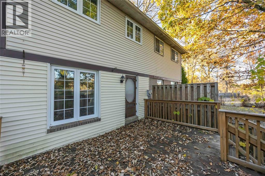 124 FAIRVIEW PLACE, Sarnia, Ontario, N7S4E1 — Photo 40