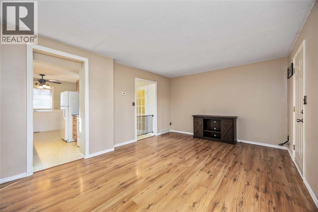 124 FAIRVIEW PLACE, Sarnia, Ontario, N7S4E1 — Photo 8
