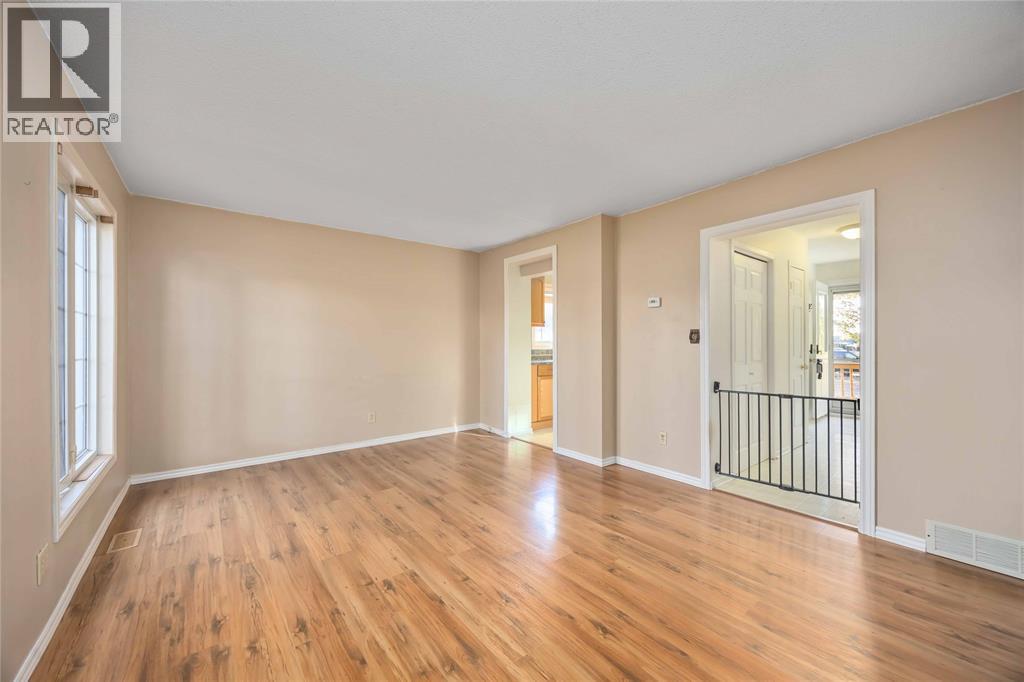 124 FAIRVIEW PLACE, Sarnia, Ontario, N7S4E1 — Photo 9