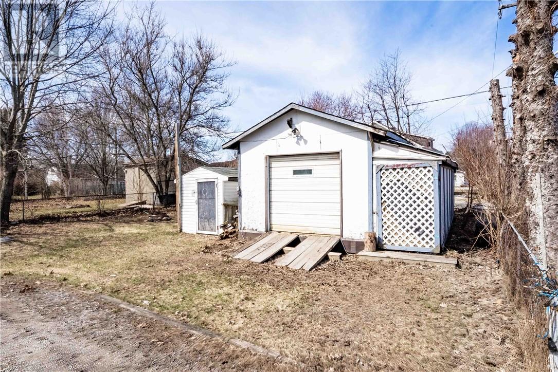 401 Castle Street, Massey, Ontario, P0P1P0 — Photo 4