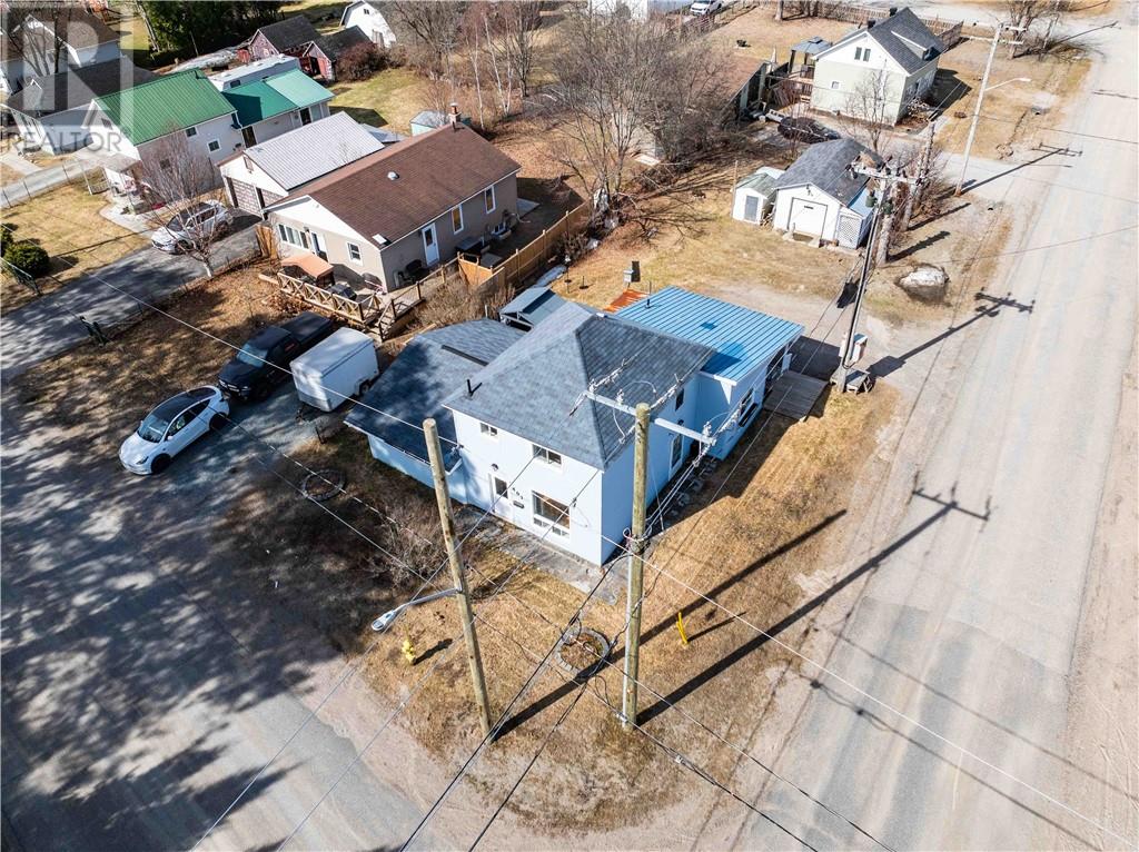401 Castle Street, Massey, Ontario, P0P1P0 — Photo 5
