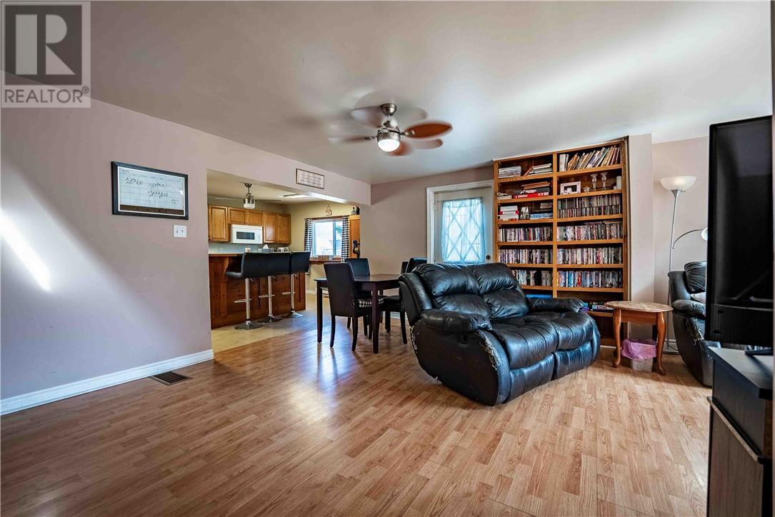 401 Castle Street, Massey, Ontario, P0P1P0 — Photo 9