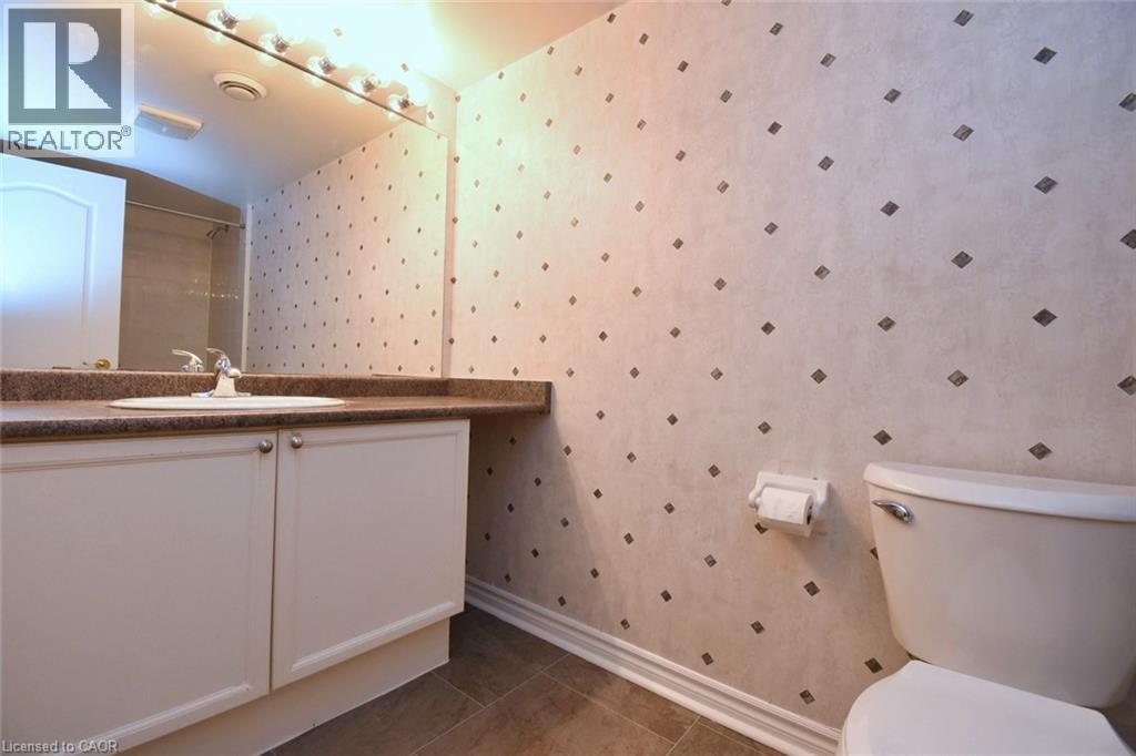 600 SILVERBIRCH Boulevard Unit# 102, Hamilton, Ontario, L0R1W0 — Photo 13