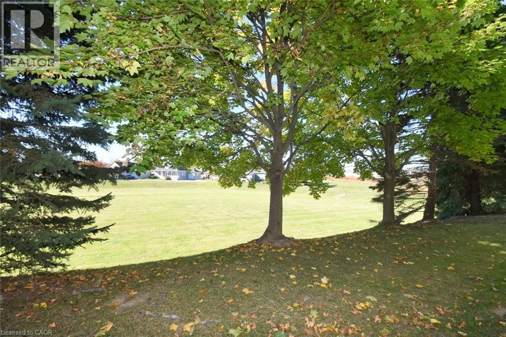 600 SILVERBIRCH Boulevard Unit# 102, Hamilton, Ontario, L0R1W0 — Photo 30