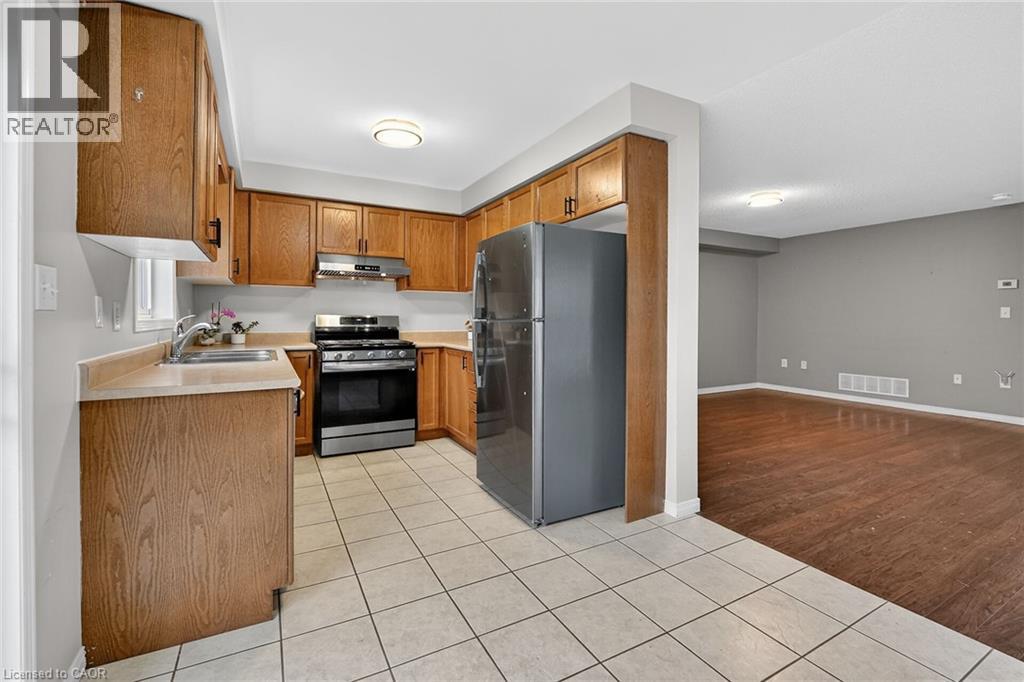 41 KENYON Crescent, Grimsby, Ontario, L3M5P3 — Photo 12