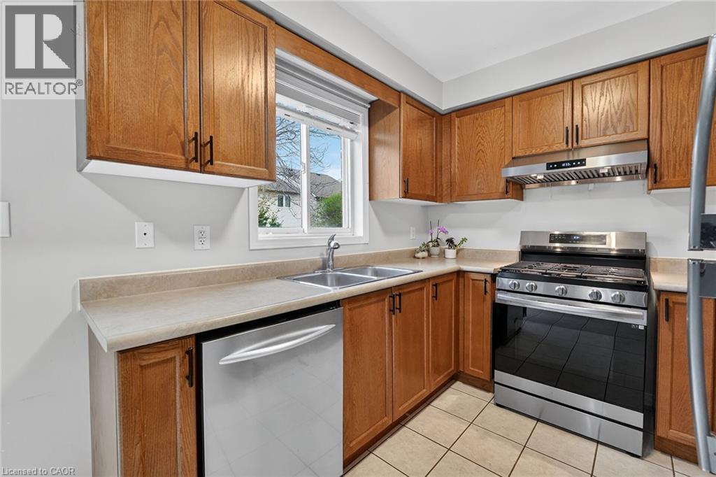 41 KENYON Crescent, Grimsby, Ontario, L3M5P3 — Photo 13
