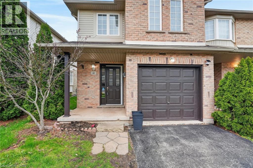 41 KENYON Crescent, Grimsby, Ontario, L3M5P3 — Photo 3