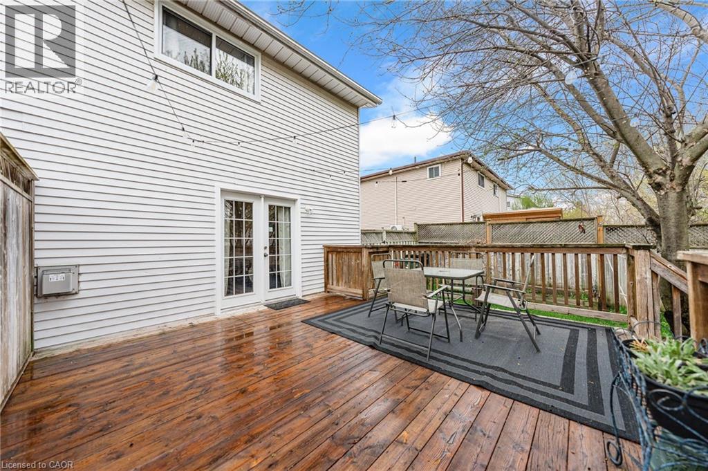 111 CONNELLY Drive, Kitchener, Ontario, N2N2T9 — Photo 31