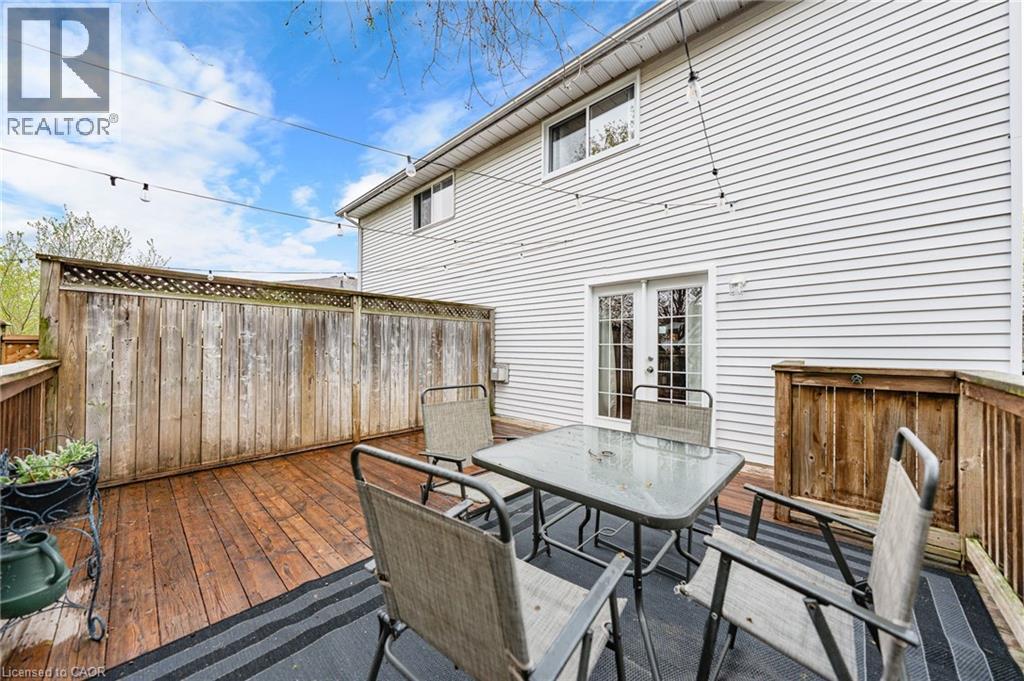 111 CONNELLY Drive, Kitchener, Ontario, N2N2T9 — Photo 32