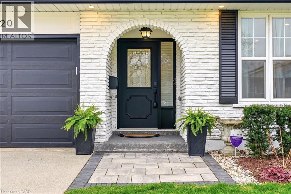20 AUDUBON Street S, Hamilton, Ontario, L8J1J7 — Photo 3