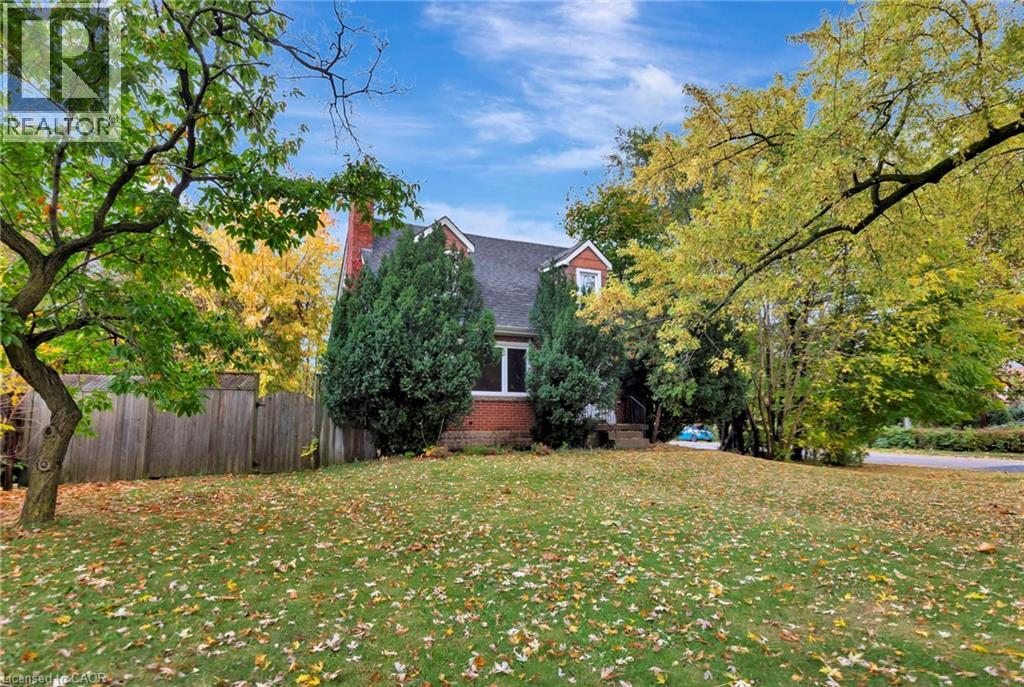 121 KING Street E, Stoney Creek, Ontario, L8G1L2 — Photo 2