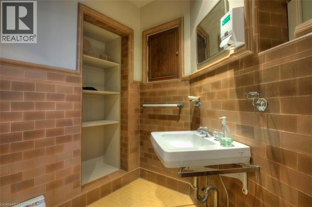 404 KING Street W Unit# 526, Kitchener, Ontario, N2G4Z9 — Photo 20