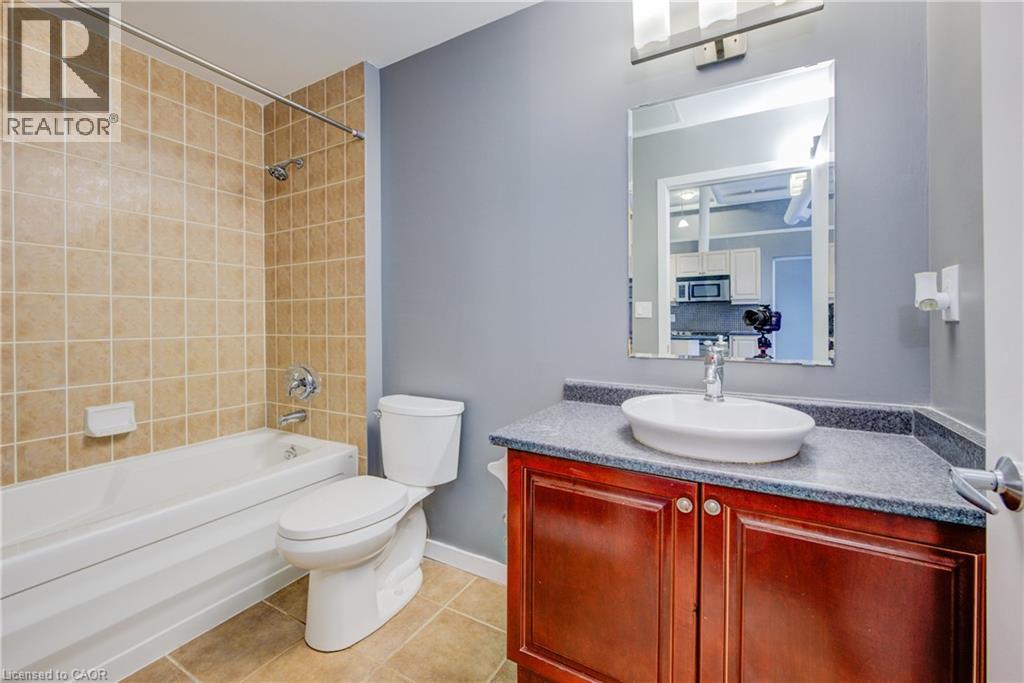 404 KING Street W Unit# 526, Kitchener, Ontario, N2G4Z9 — Photo 30