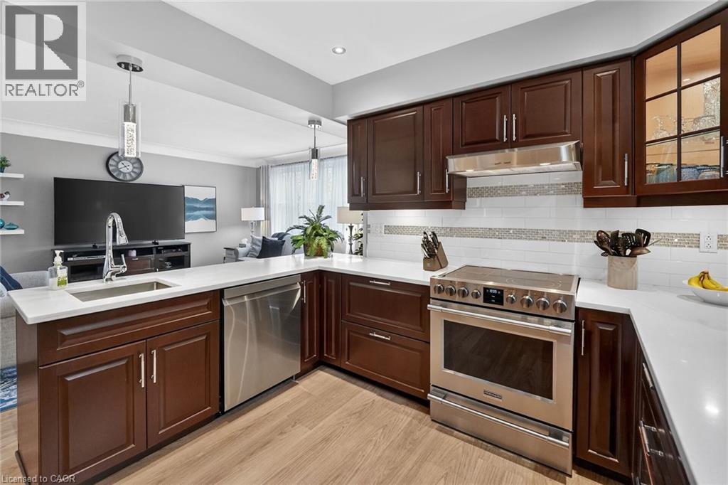 34 NORMANDY Road, Hamilton, Ontario, L8K1S3 — Photo 13