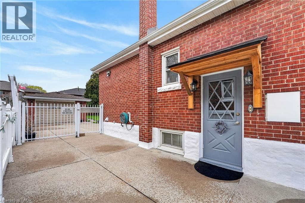34 NORMANDY Road, Hamilton, Ontario, L8K1S3 — Photo 3