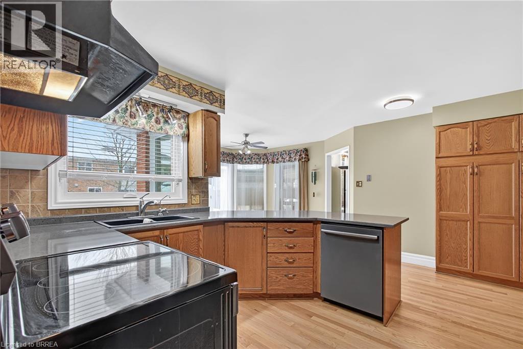 223 GLENVALLEY Drive, Cambridge, Ontario, N1T1R3 — Photo 8