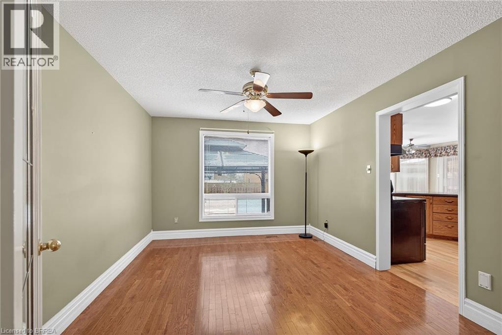 223 GLENVALLEY Drive, Cambridge, Ontario, N1T1R3 — Photo 9