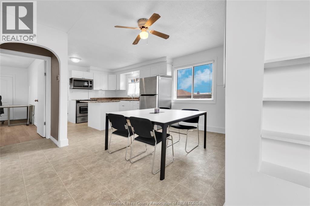9572 TECUMSEH ROAD, Windsor, Ontario, N8R1A2 — Photo 16