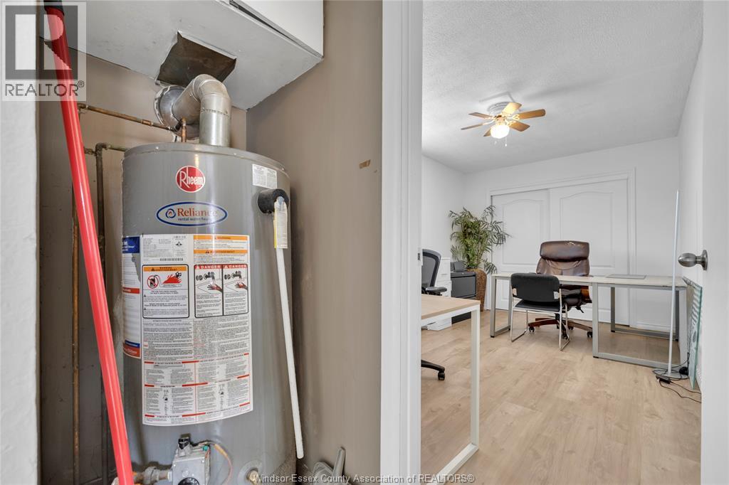 9572 TECUMSEH ROAD, Windsor, Ontario, N8R1A2 — Photo 25