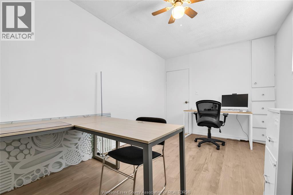 9572 TECUMSEH ROAD, Windsor, Ontario, N8R1A2 — Photo 27