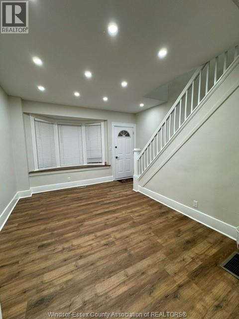 116 ELM, Windsor, Ontario, N9A5G8 — Photo 7