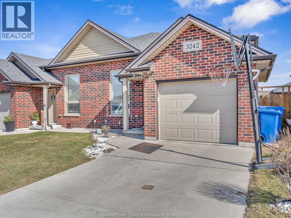 3242 SEVILLE, Windsor, Ontario, N8N0A2 — Photo 3