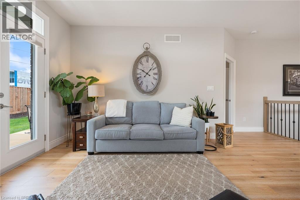 13 MASTERS Lane, Paris, Ontario, N3L0H3 — Photo 13