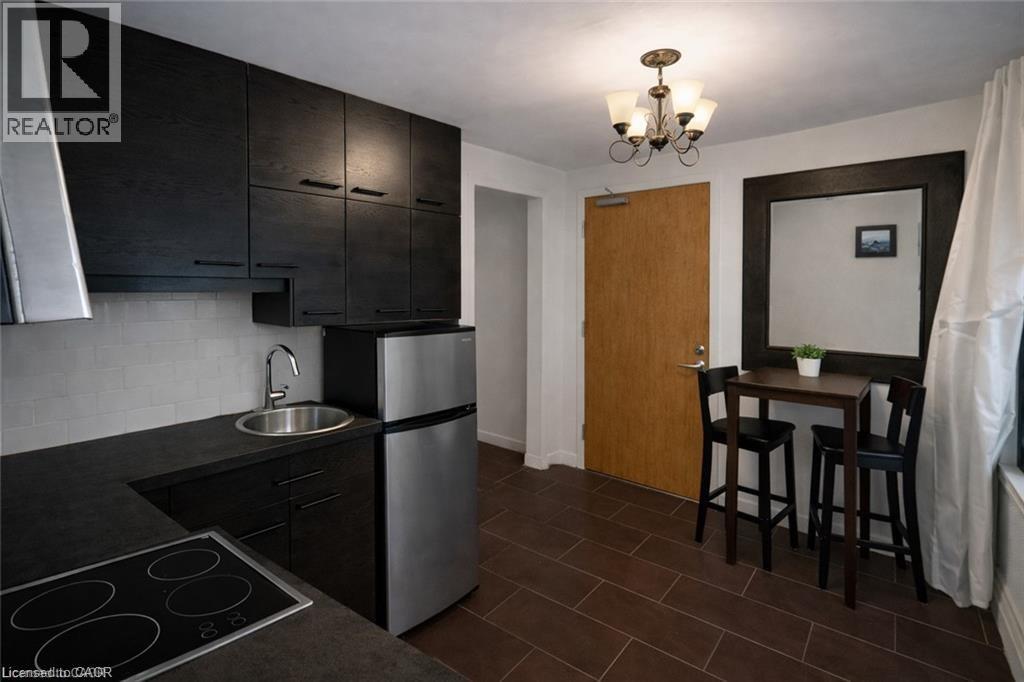 237 JAMES Street N Unit# 4, Hamilton, Ontario, L8R2L2 — Photo 2