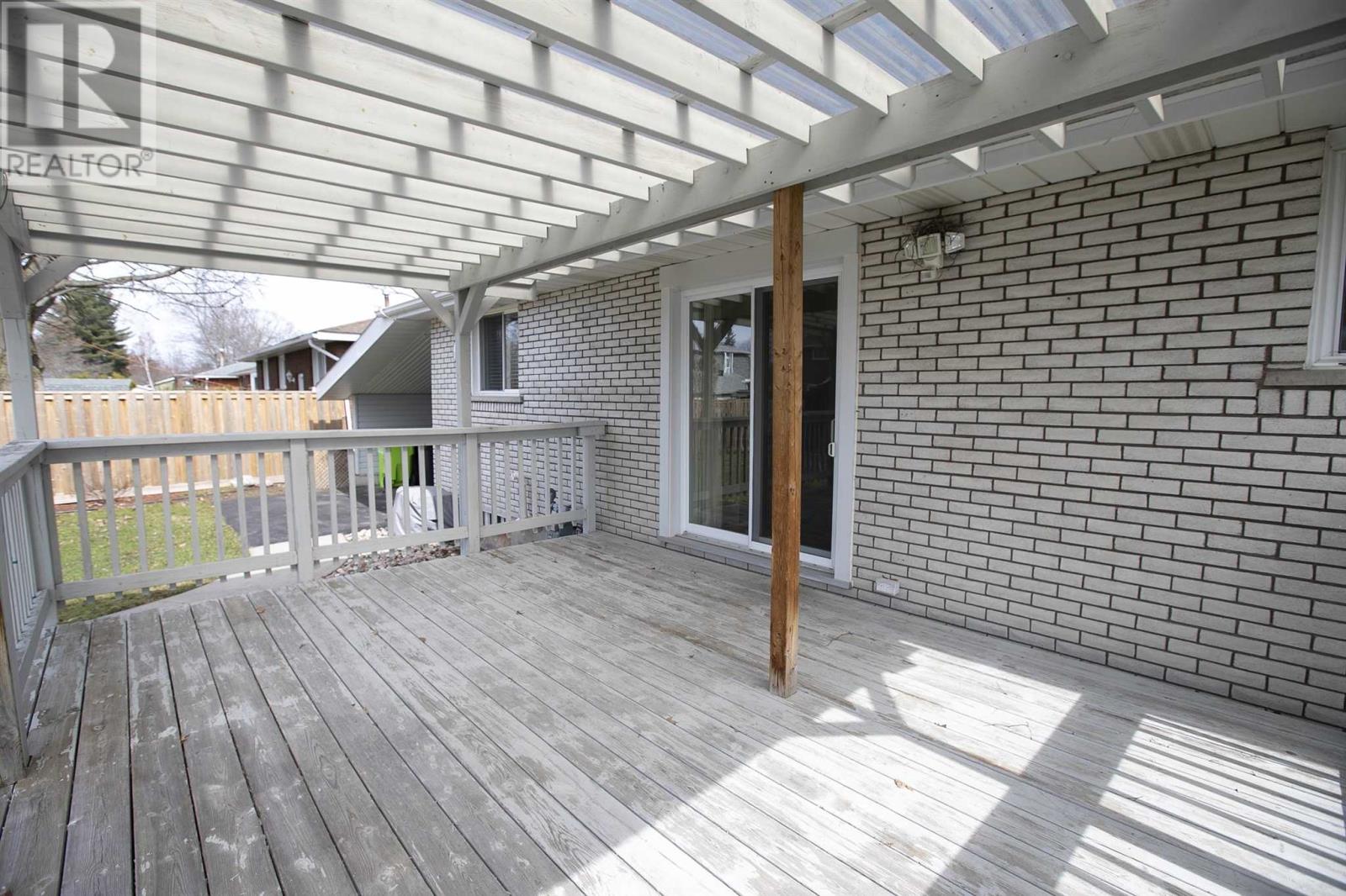86 Joel CT, Sault Ste. Marie, Ontario, P6A5S4 — Photo 12