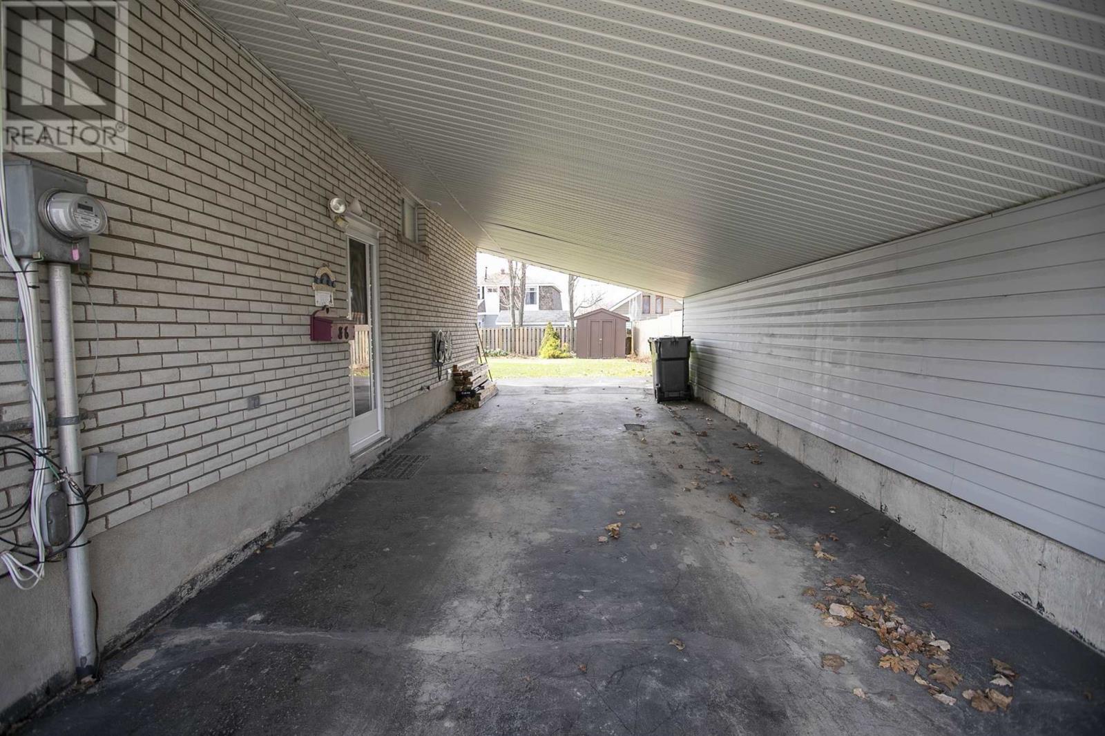 86 Joel CT, Sault Ste. Marie, Ontario, P6A5S4 — Photo 4