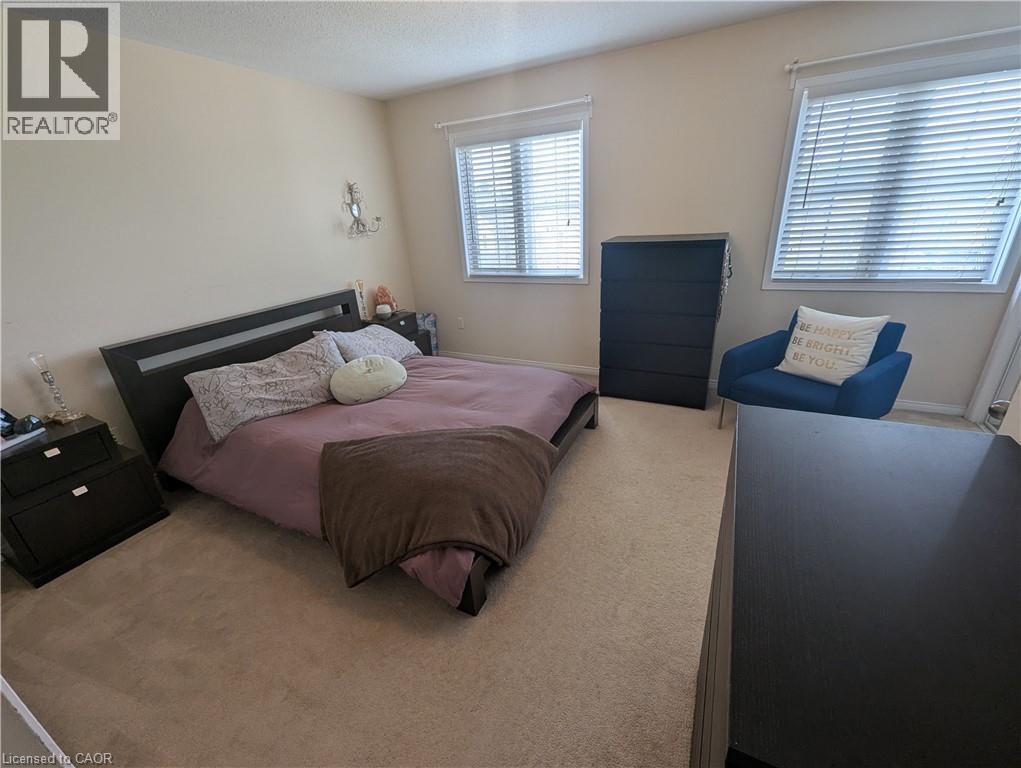 2307 SUTTON Drive, Burlington, Ontario, L7L6Z3 — Photo 10