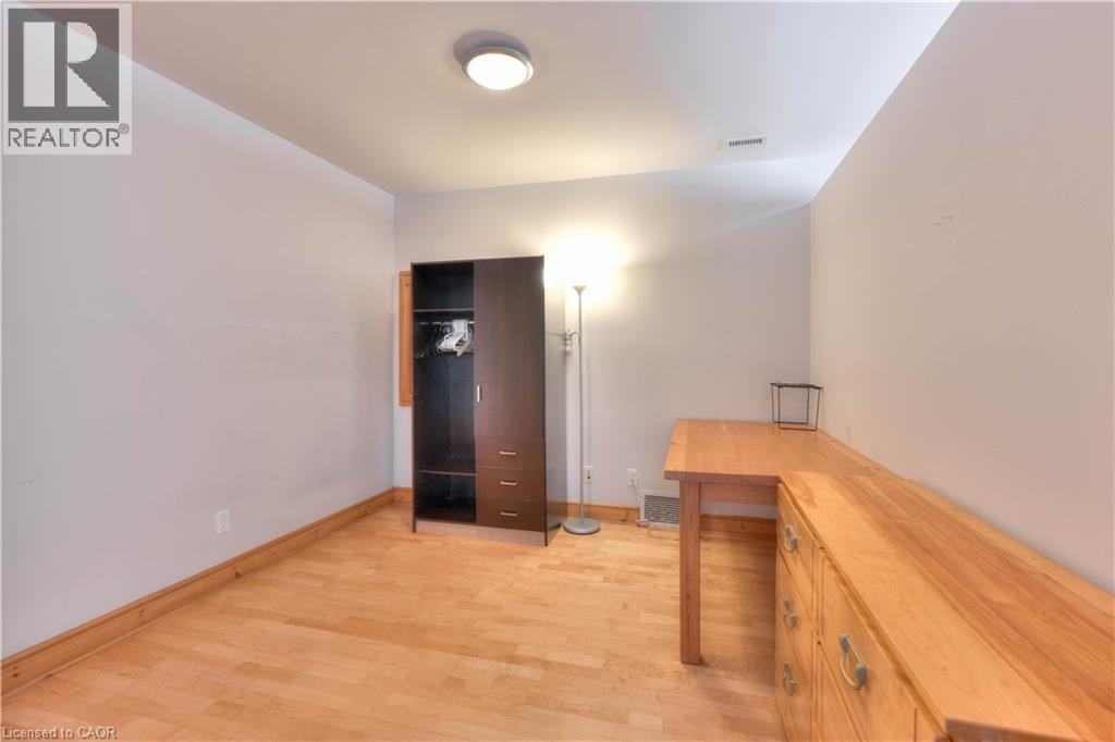 3 FATHER DAVID BAUER Drive Unit# 305, Waterloo, Ontario, N2L6M1 — Photo 16