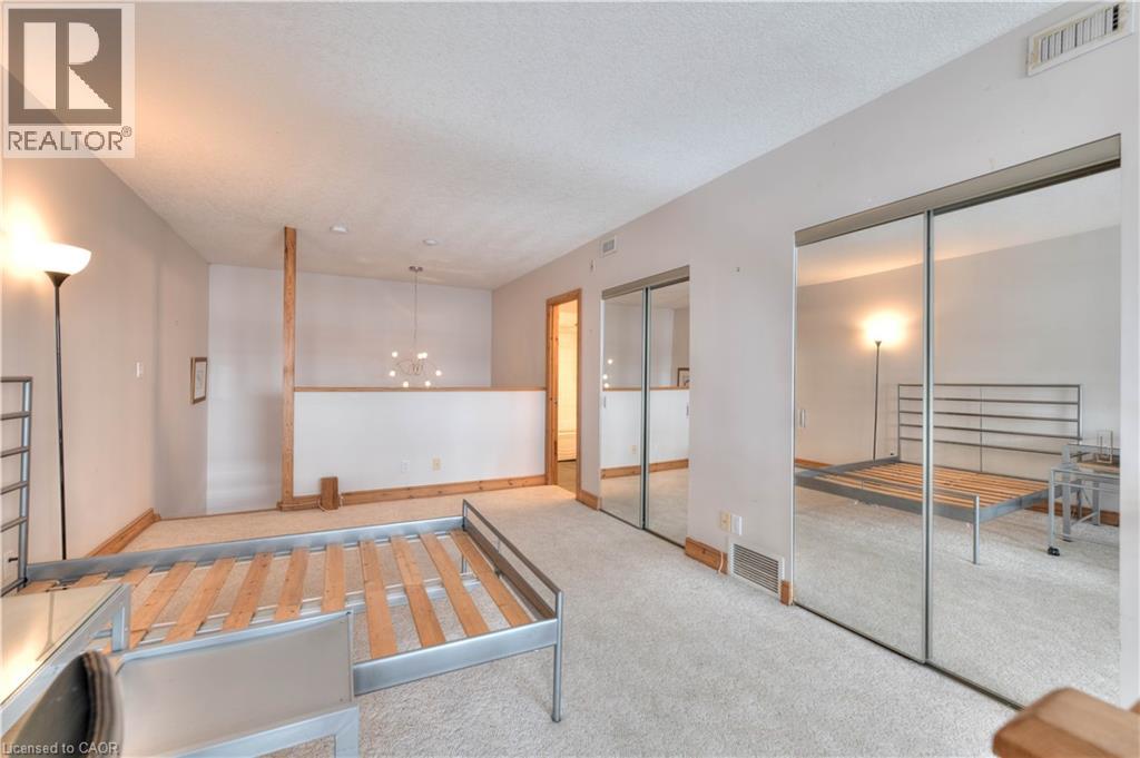 3 FATHER DAVID BAUER Drive Unit# 305, Waterloo, Ontario, N2L6M1 — Photo 28