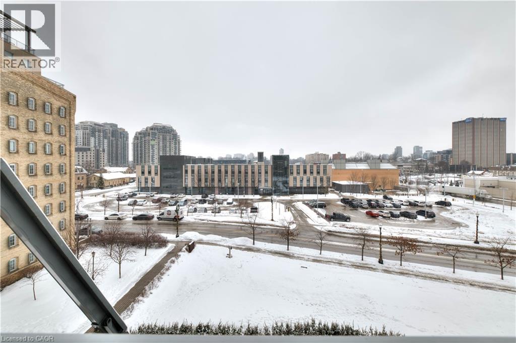 3 FATHER DAVID BAUER Drive Unit# 305, Waterloo, Ontario, N2L6M1 — Photo 42