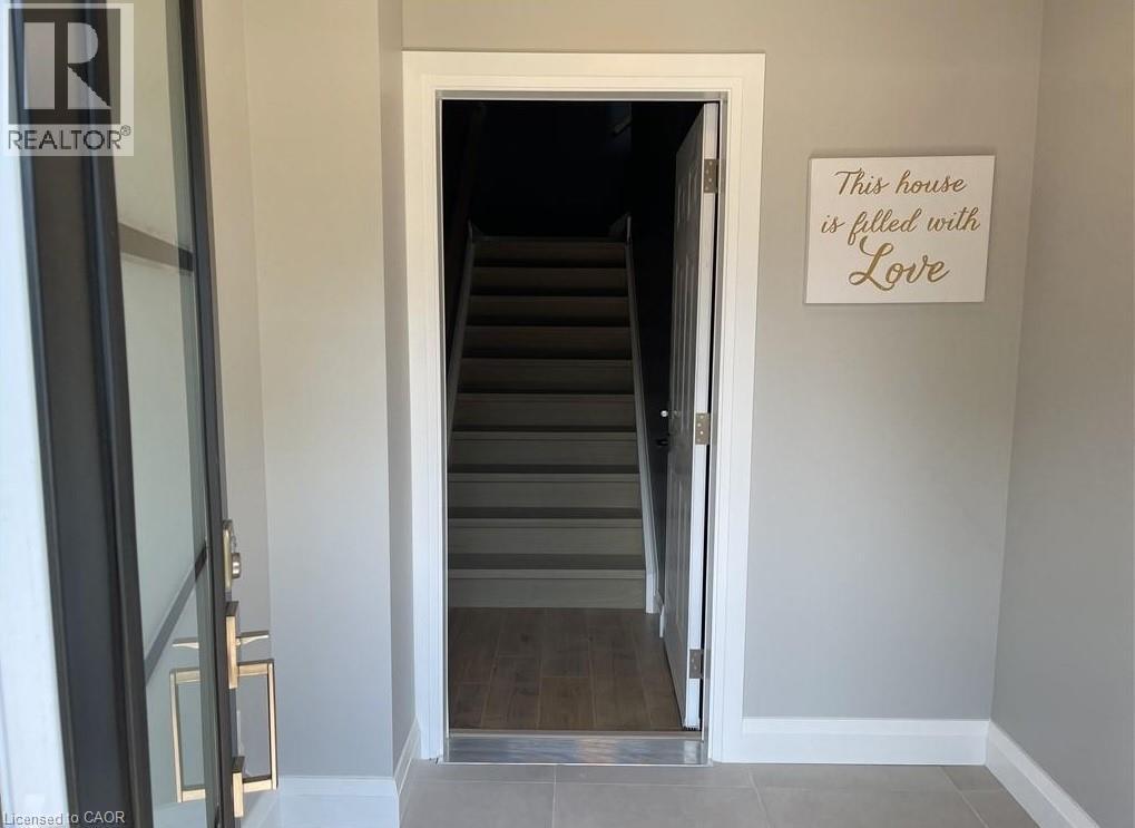 58 ROSSLYN Avenue N Unit# Upper, Hamilton, Ontario, L8L7P4 — Photo 6