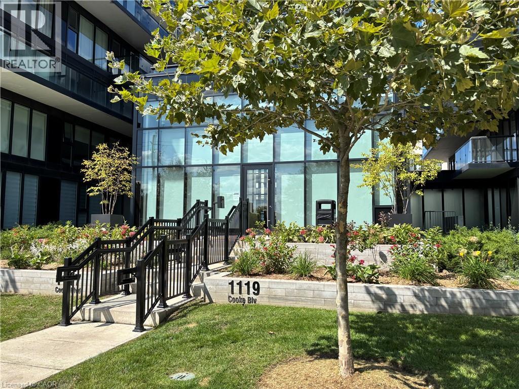 1119 COOKE Boulevard Unit# B121, Burlington, Ontario, L7T0C7 — Photo 2